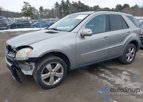 2009 Mercedes-Benz Ml 350 4Matic z USA, uszkodzony, nr VIN 4JGBB86EX9A491314